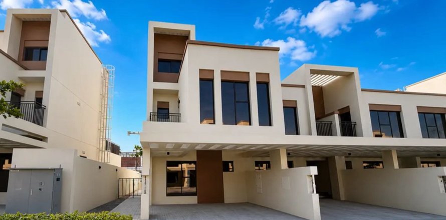 Townhouse in Dubai 5 bedrooms, 201.8 sq.m. № 113203