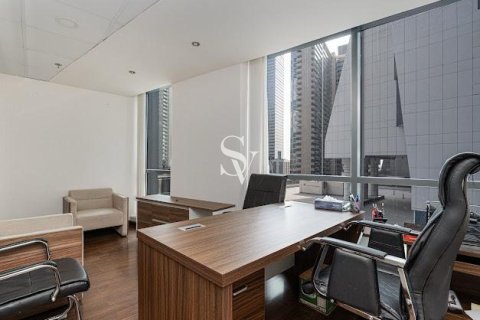 Офис в Бизнес-Бэе, Дубай, 92м², № 113241
