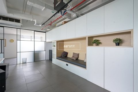 Office in Jumeirah Lake Towers, Dubai 134 sq.m. № 18277 - photo 10