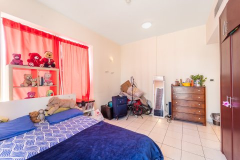 Купить квартиру в Dubai Sports City, Дубай: 2 спальни, 125м², № 97097 - фото 8