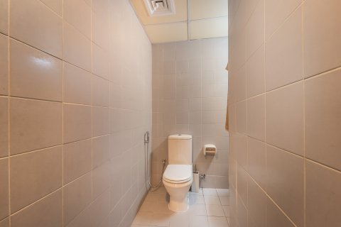 Купить квартиру в Dubai Sports City, Дубай: 2 спальни, 125м², № 97097 - фото 12