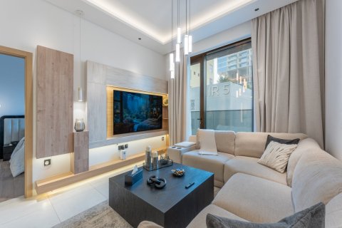 Apartamento en Jumeirah Village Circle, Dubai, 1 dormitorio, 89 m², № 97098