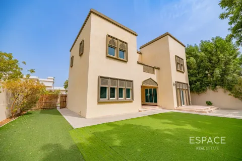 Villa à Regional, Jumeirah Park, Dubai, 3 chambres, 285 m², № 62211 - photo 1