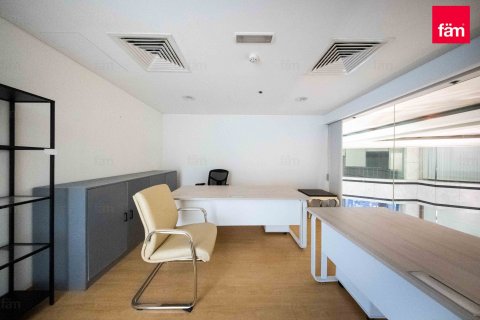 Снять в аренду офис в Sheikh Zayed Road, Дубай: 151м², № 58191 - фото 8
