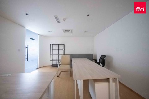 Снять в аренду офис в Sheikh Zayed Road, Дубай: 151м², № 58191 - фото 7
