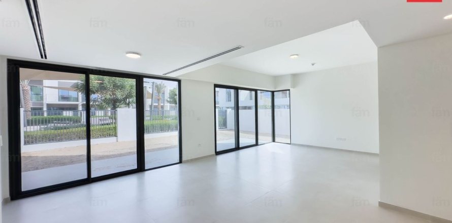 Adosado en Dubai, 4 dormitorios, 254.9 m², № 58178