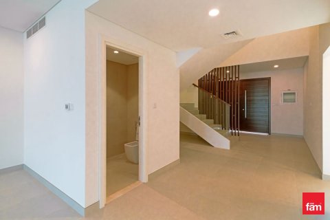 Villa en Jebel Ali, Dubai, 4 dormitorios, 741.7 m², № 92015 - foto 9