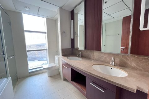 Apartment in Downtown Dubai (Downtown Burj Dubai), Dubai 2 bedrooms, 135 sq.m. № 96863 - photo 10