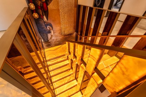 Apartment in Palm Jumeirah, Dubai 6 bedrooms, 1721 sq.m. № 96861 - photo 21