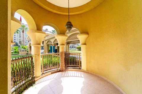 Квартира в Пальме Джумейре, Дубай, 2 спальни, 149м², № 96862