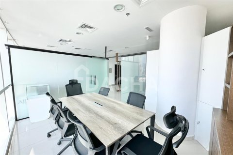 Снять в аренду офис в B2B Tower, Бизнес-Бэй, Дубай: 1 комната, 55.4м², № 6456 - фото 12