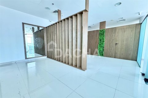 Снять в аренду офис в B2B Tower, Бизнес-Бэй, Дубай: 1 комната, 55.4м², № 6456 - фото 1