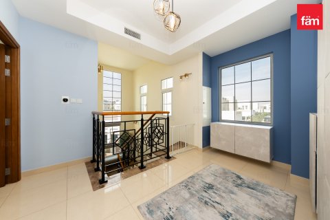 Villa in Dubai 3 bedrooms, 548.1 sq.m. № 70637 - photo 18