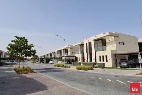 Townhouse in Dubai 3 bedrooms, 260.2 sq.m. № 70630 - photo 9