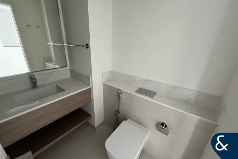 Снять в аренду виллу в The Valley, Дубай: 3 спальни, 174м², № 76465 - фото 11