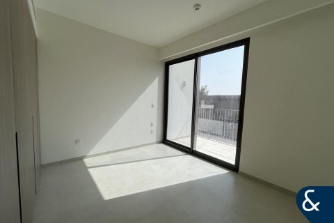 Снять в аренду виллу в The Valley, Дубай: 3 спальни, 174м², № 76465 - фото 6