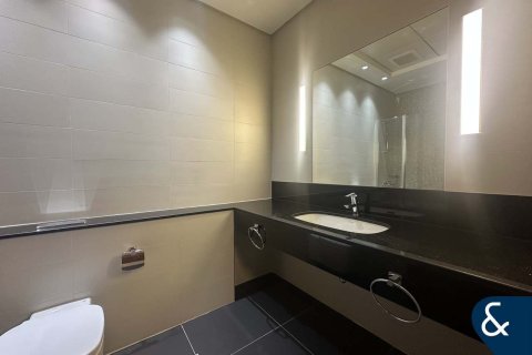 Dúplex en Central Park Tower, DIFC, Dubai, 2 dormitorios, 184 m², № 76463 - foto 11