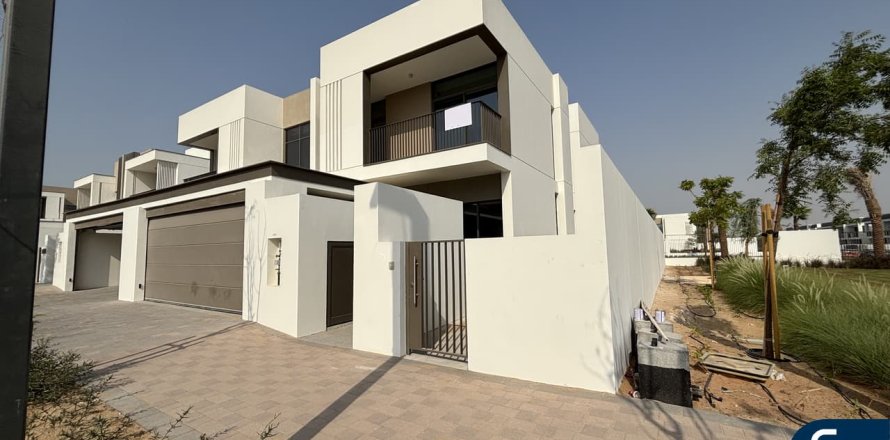 Townhouse in Al Furjan, Dubai 4 bedrooms, 335 sq.m. № 76460
