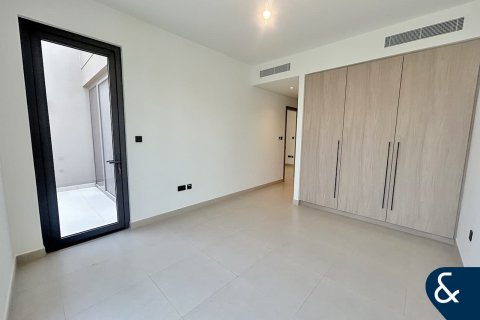 Снять в аренду виллу в Aura, Tilal Al Ghaf, Дубай: 3 спальни, 145м², № 76448 - фото 8