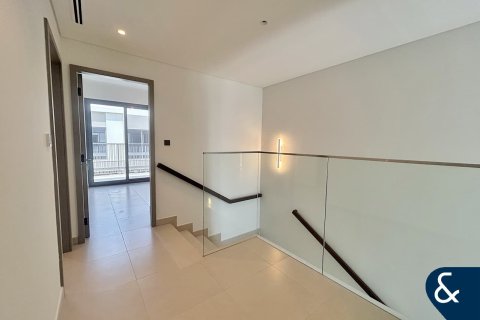 Снять в аренду виллу в Aura, Tilal Al Ghaf, Дубай: 3 спальни, 145м², № 76448 - фото 3