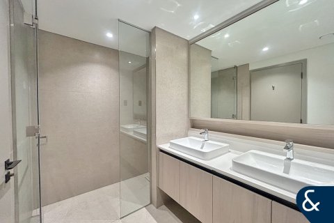 Снять в аренду виллу в Aura, Tilal Al Ghaf, Дубай: 3 спальни, 145м², № 76448 - фото 9