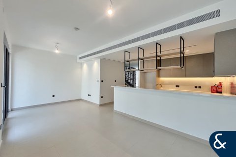 Снять в аренду виллу в Aura, Tilal Al Ghaf, Дубай: 3 спальни, 145м², № 76448 - фото 2