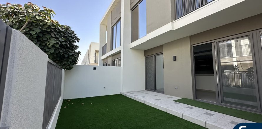 Вилла в Aura, Tilal Al Ghaf, Дубай, 3 спальни, 145м², № 76448