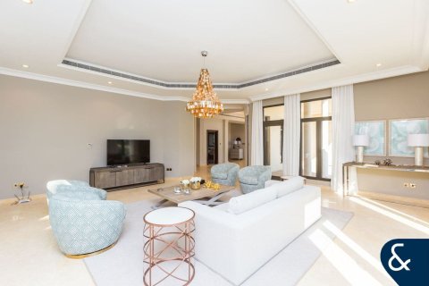 Villa in Signature Villas, Palm Jumeirah, Dubai 5 bedrooms, 1246 sq.m. № 76462 - photo 2