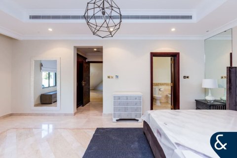 Villa in Signature Villas, Palm Jumeirah, Dubai 5 bedrooms, 1246 sq.m. № 76462 - photo 13