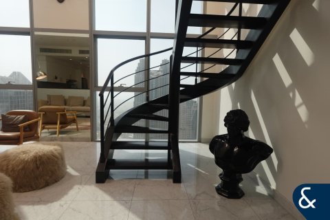 Apartment in Central Park Tower, DIFC, Dubai 2 bedrooms, 189 sq.m. № 76464 - photo 11