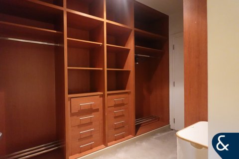 Apartment in Central Park Tower, DIFC, Dubai 2 bedrooms, 189 sq.m. № 76464 - photo 8