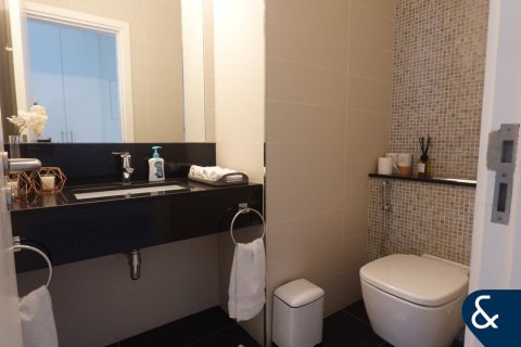 Apartment in Central Park Tower, DIFC, Dubai 2 bedrooms, 189 sq.m. № 76464 - photo 16