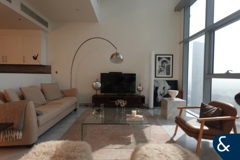 Apartment in Central Park Tower, DIFC, Dubai 2 bedrooms, 189 sq.m. № 76464 - photo 3