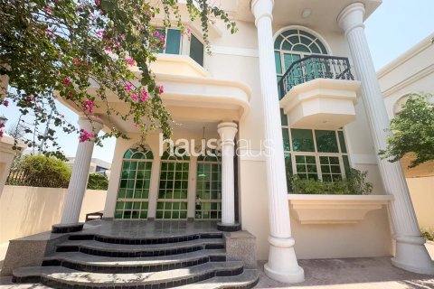 Купить виллу в Умм-Сукейме, Дубай: 5 спален, 513м², № 43733 - фото 5