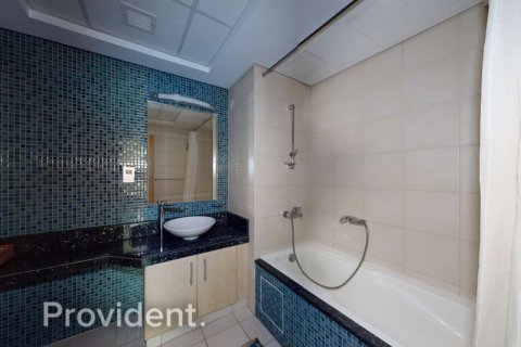 Снять в аренду квартиру в Пальме Джумейре, Дубай: 2 спальни, 150.1м², № 1978 - фото 9