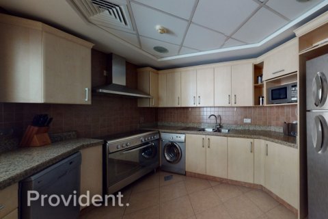 Снять в аренду квартиру в Пальме Джумейре, Дубай: 2 спальни, 150.1м², № 1978 - фото 6