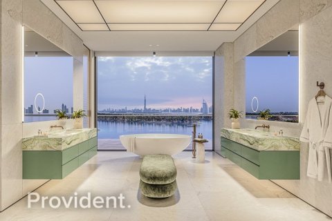 Villa en Palm Jumeirah, Dubai, 4 dormitorios, № 1991 - foto 13