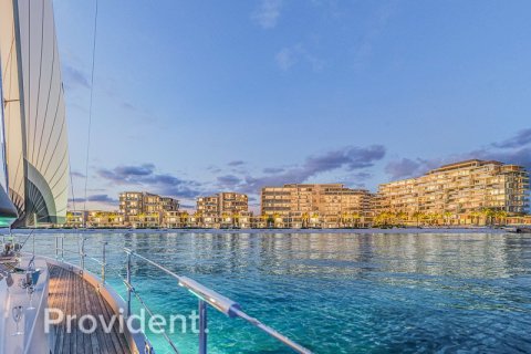 Villa en Palm Jumeirah, Dubai, 4 dormitorios, № 1991 - foto 19