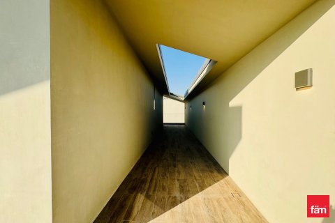 Villa en Dubai, 5 dormitorios, 882.8 m², № 71613 - foto 3