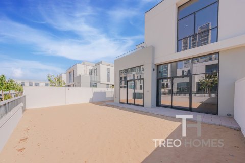 Villa à Al Furjan, Dubai, 4 chambres, 336 m², № 13536 - photo 1