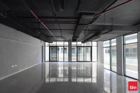 Oficina en Dubai, 90.8 m², № 83651