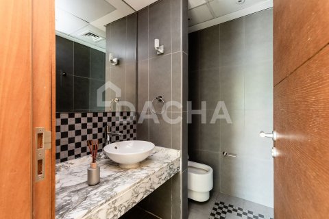 Villa in Jumeirah Park, Dubai 4 bedrooms, 455 sq.m. № 104852 - photo 12