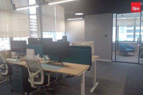 Bureau à Dubai, 103.9 m², № 12365 - photo 2