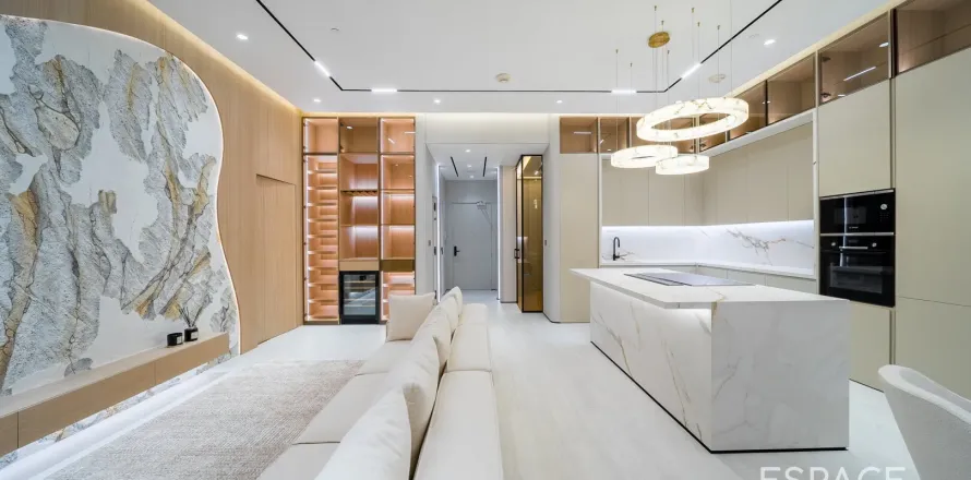 Appartement à Palm Jumeirah, Dubai, 1 chambre, 124 m², № 61742