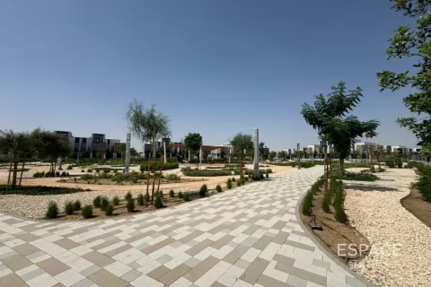 Villa in Mudon, Dubai 3 bedrooms, 218 sq.m. № 61728 - photo 6