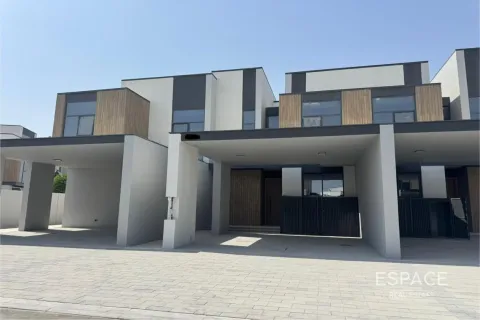 Villa in Mudon, Dubai 3 bedrooms, 218 sq.m. № 61728 - photo 1