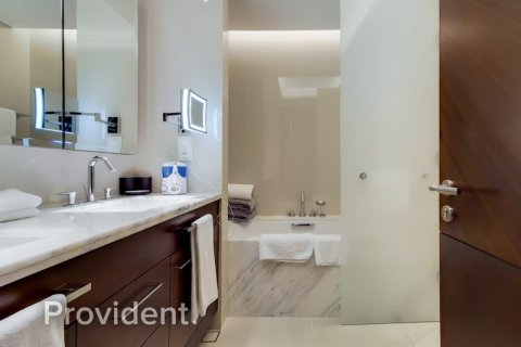 Apartment in Downtown Dubai (Downtown Burj Dubai), Dubai 3 bedrooms № 3237 - photo 15