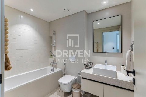 Apartamento en EMAAR Beachfront, Dubai Harbour, Dubai, 1 dormitorio, 68.93 m², № 129715 - foto 7