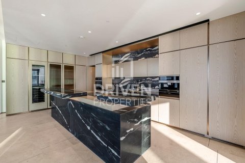 Villa in Jumeirah 3, Jumeirah, Dubai 6 bedrooms, 849.78 sq.m. № 138193 - photo 23