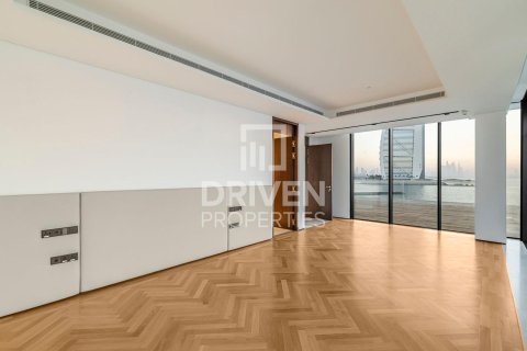 Villa in Jumeirah 3, Jumeirah, Dubai 6 bedrooms, 849.78 sq.m. № 138193 - photo 22